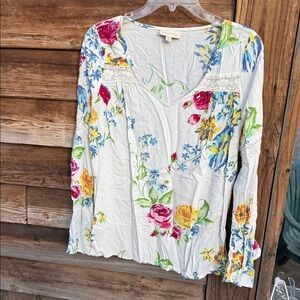ModCloth floral blouse with lace detail bell sleeves